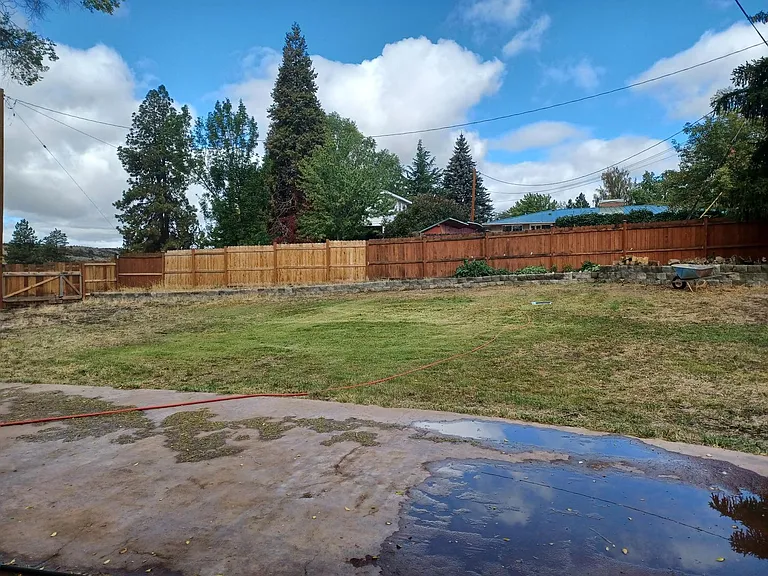 1833 Lawrence St — Photo 3