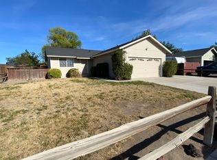 648 Spring Dr, Fernley, NV 89408