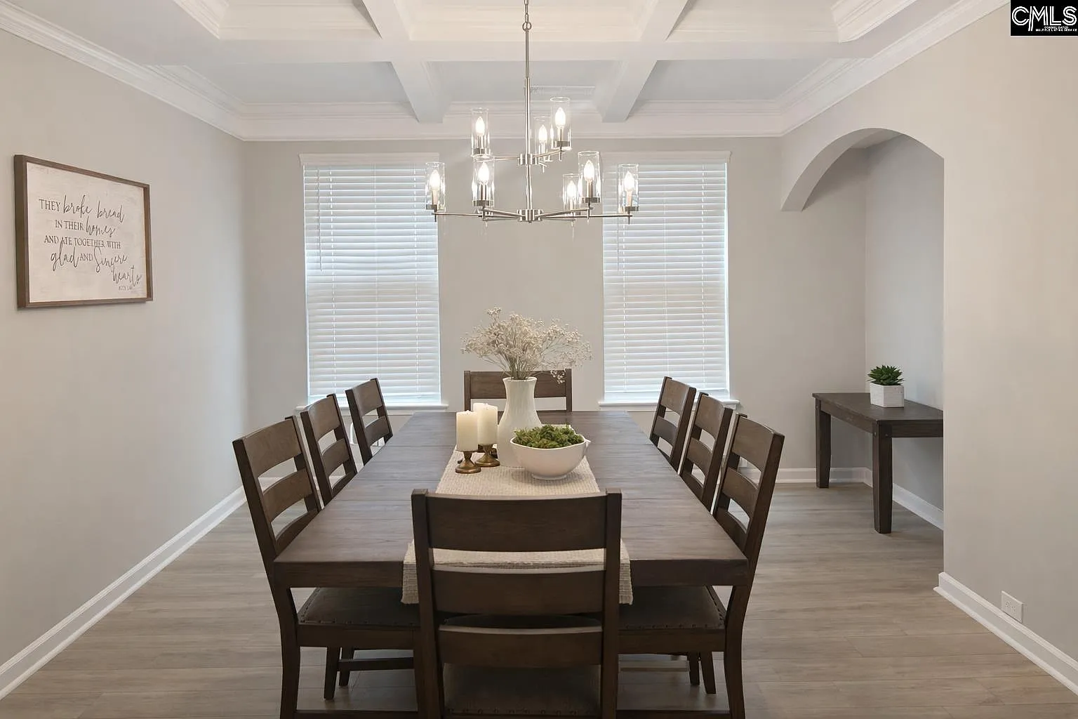 5 bed, 4197 sqft, $3,800 — Photo 2