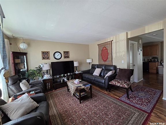5th image of UNIT 303-303 Slimmon PLACE