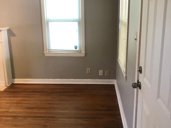 5th image of 903 S New Haven Ave
