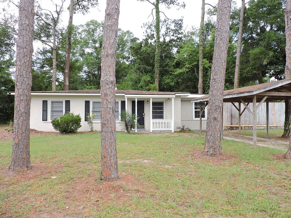 1st image of 220 E Highland Dr