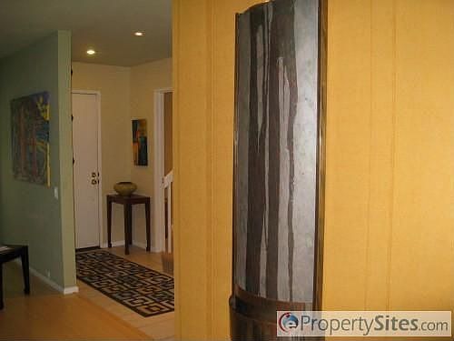 3rd image of 320 Elmhurst Cir