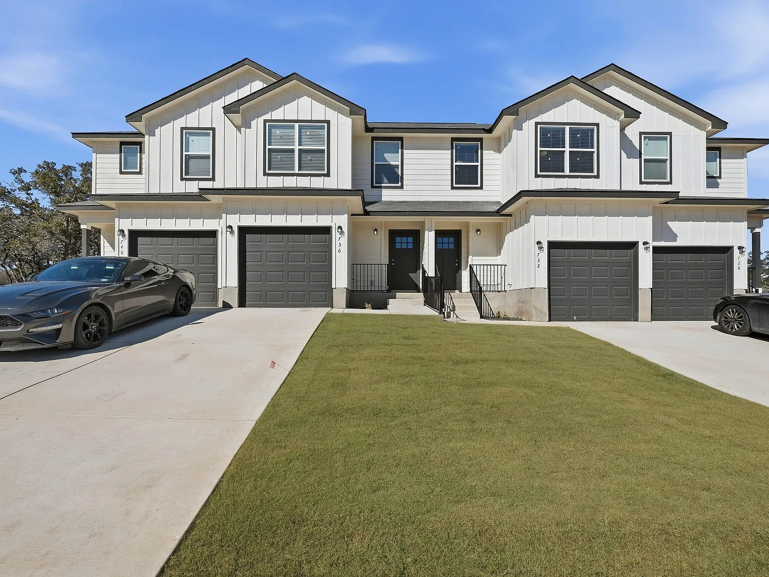 3 bed, 2.5 bath, 1244 sqft, $1,395 — Photo 3