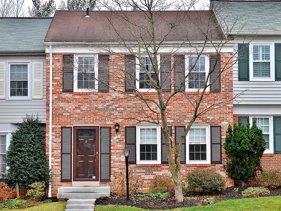 1st image of 12 Chantilly Ct
