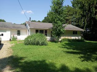 4250 Geneva Hwy, Manitou Beach, MI