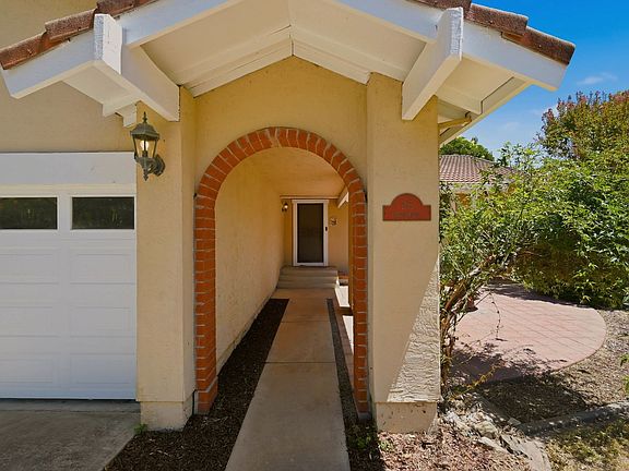 2nd image of 25 Miwok Ct