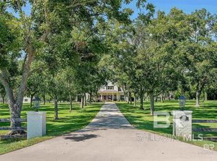 8753 Bishop Rd, Fairhope, AL 36532