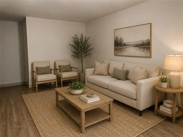 36326 Salmen St #B — Photo 4
