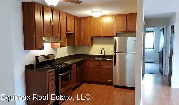 2nd image of 1207 Owens St N APT 203