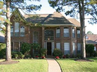 7011 Napier Ln, Houston, TX 77069