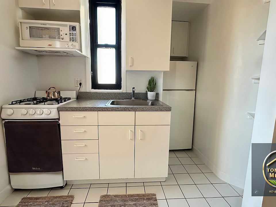 2nd image of 850 Amsterdam Ave APT 11D