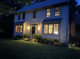 2 Stonegate Ln, Middleboro, MA 02346