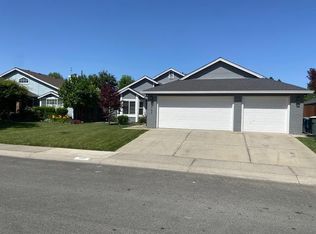 1267 Johnathan Dr, Yuba City, CA
