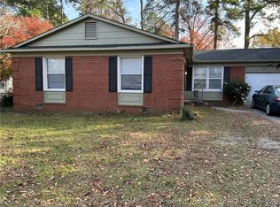 481 Waterbury Dr, Fayetteville, NC 28311