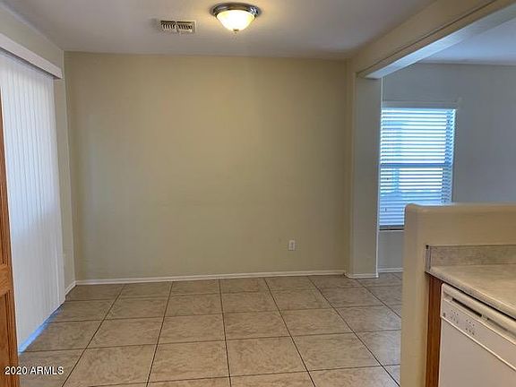 5th image of 43318 W Elizabeth Ave