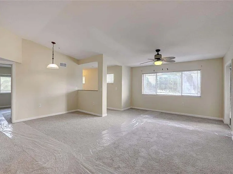231 SW Palm Dr #207 — Photo 6