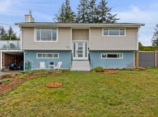 601 Nootka St, Comox, BC V9M2L8