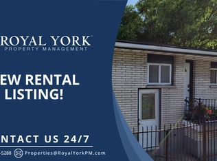 8 Robins Ave, Hamilton, ON L8H4M7