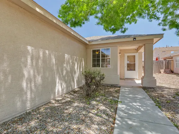 616 Valley Meadows Dr NE, Rio Rancho, NM 87144