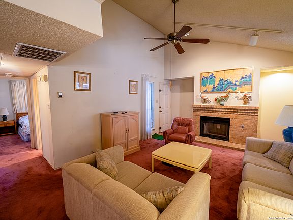 5th image of 8655 Datapoint Dr #306