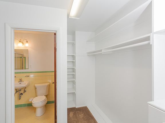 5th image of 2899 Jackson St APT 4