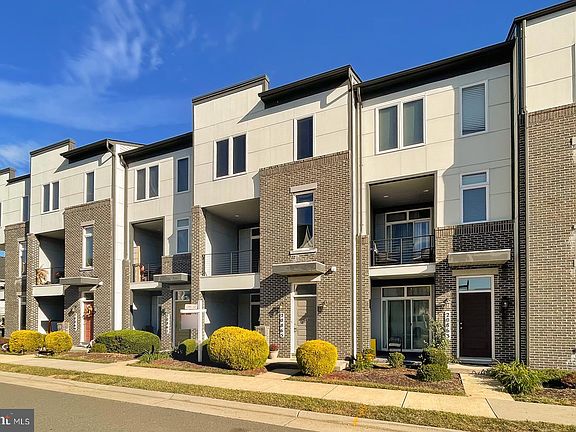4th image of 20865 Ashburn Heights Dr