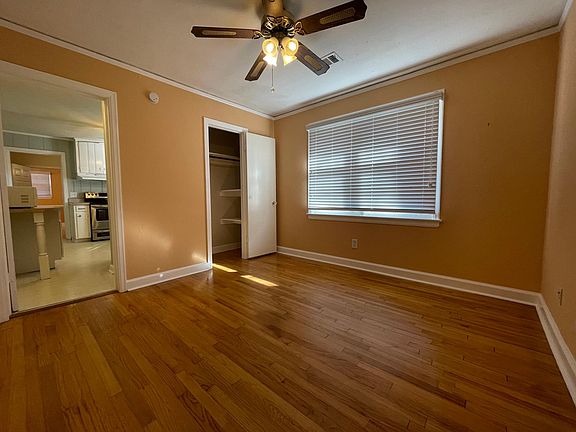 5th image of 4210 Camellia Dr