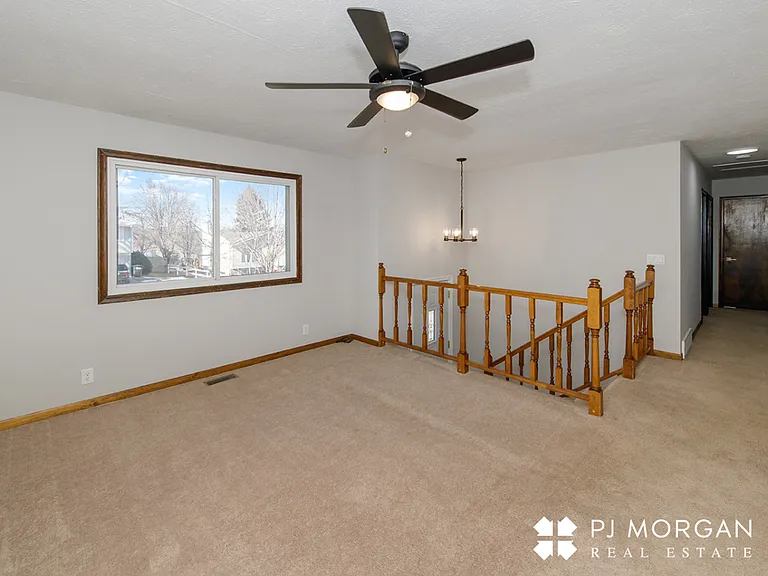 4107 N 213th Cir — Photo 5