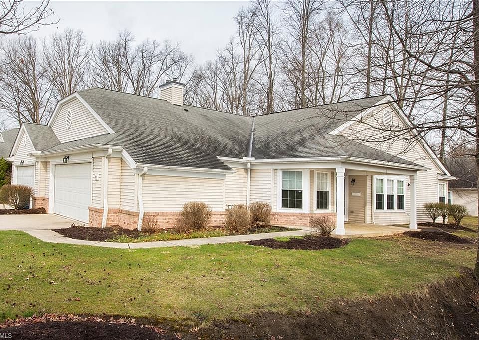 1st image of 80 Community Dr