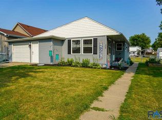 328 Granite Ave, Garretson, SD 57030