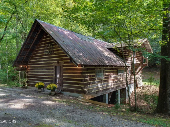 6927 Twin Creek Rd, Knoxville, TN 37920