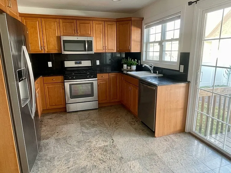 66 Sagamore Hill Dr #A — Photo 7