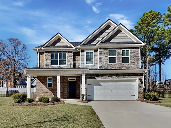 607 Lake Vista Ct, Loganville, GA 30052
