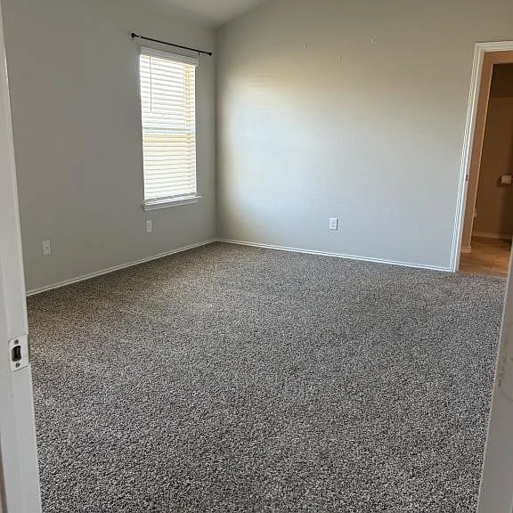 5106 Vivien St — Photo 8
