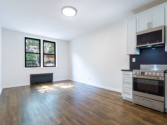3rd image of 315 E 5th St APT 2A