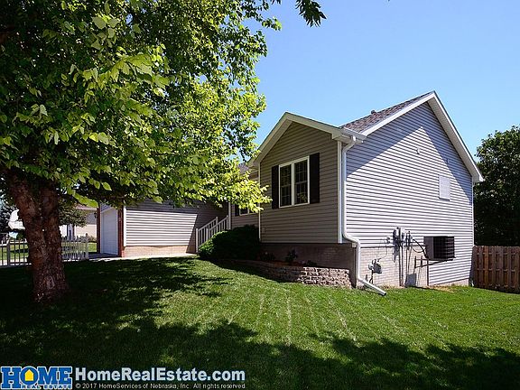 3rd image of 1541 Patterson Dr