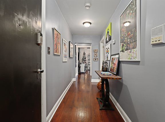 3rd image of 6458 N Claremont Ave #3N