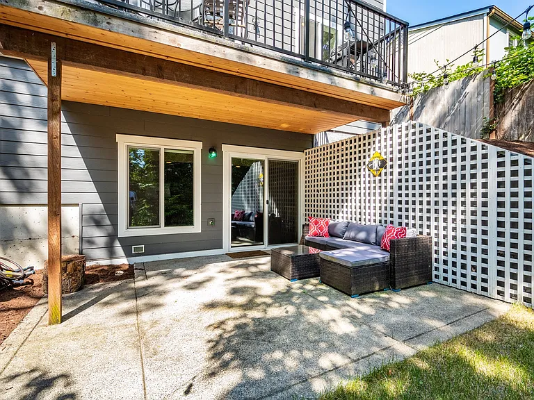 749 S Mason Ave — Photo 14