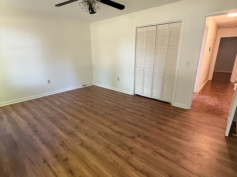 610 Clarendon Dr — Photo 10