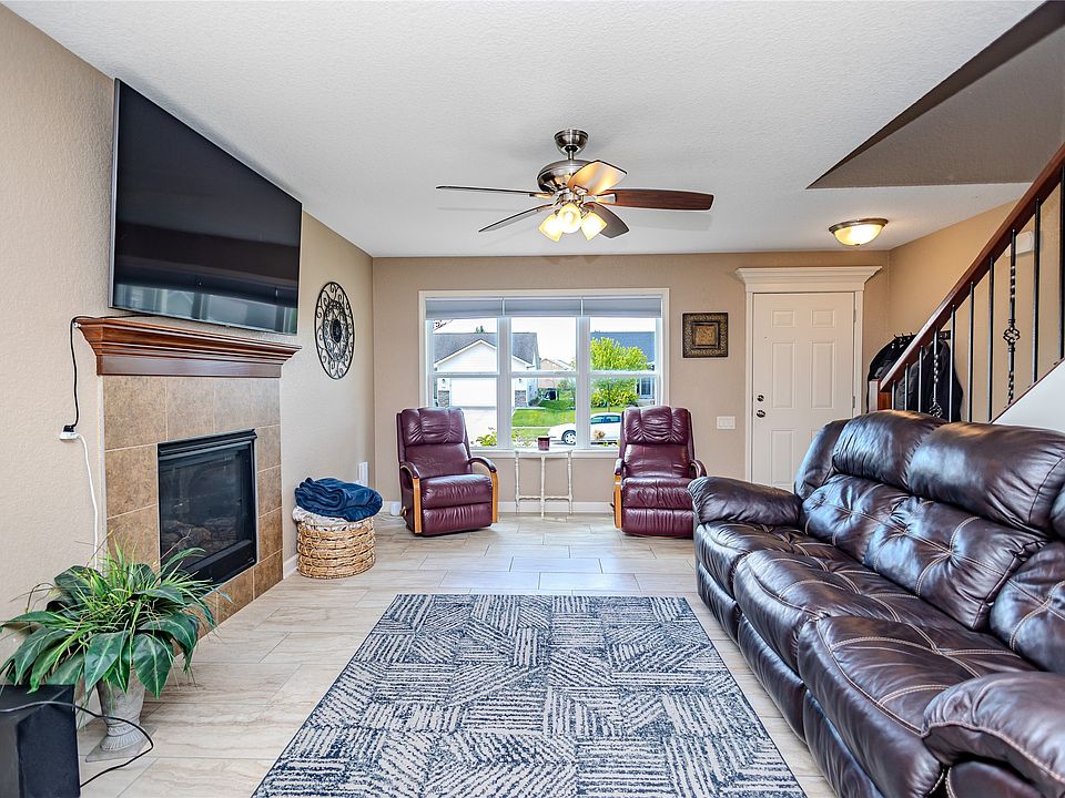 9305 Red Sunset Dr, West Des Moines, IA 50266 | MLS #740170 | Zillow