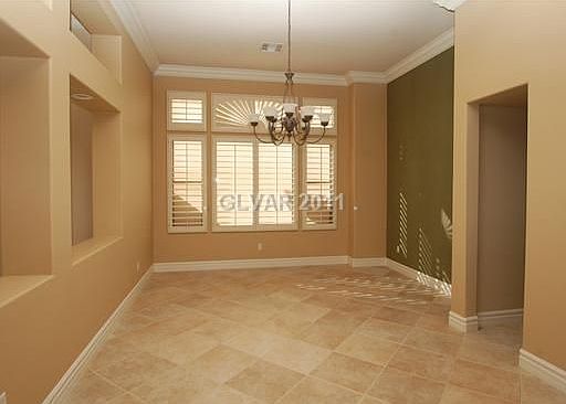 5th image of 384 Highland Hills Ct