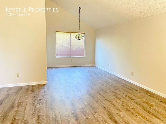 5th image of 228 Sheffield Way