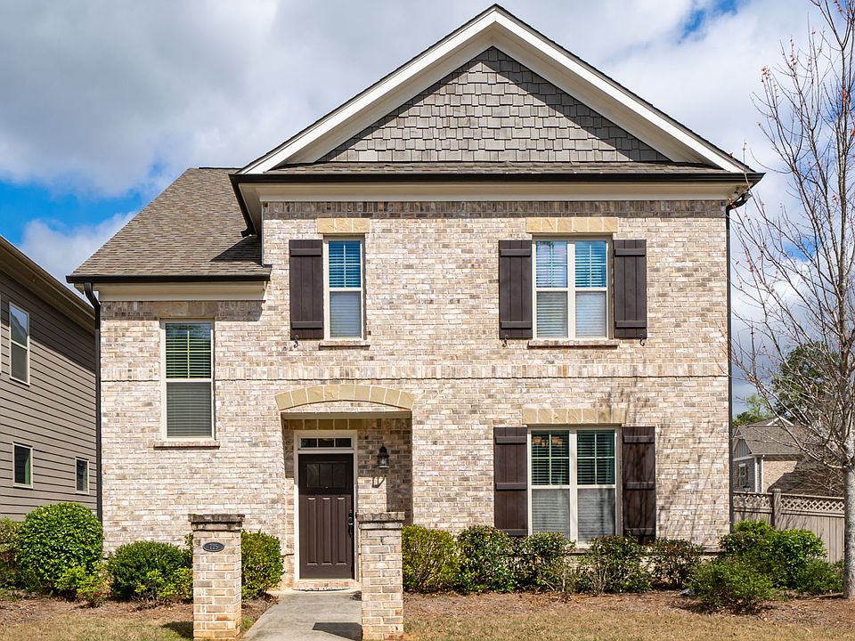 1st image of 725 Park Manor Dr SE
