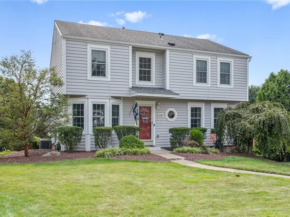 438 Shelbourne Dr, Pittsburgh, PA 15239