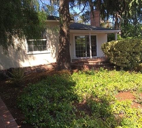 2nd image of 2637 Marshall Dr #House