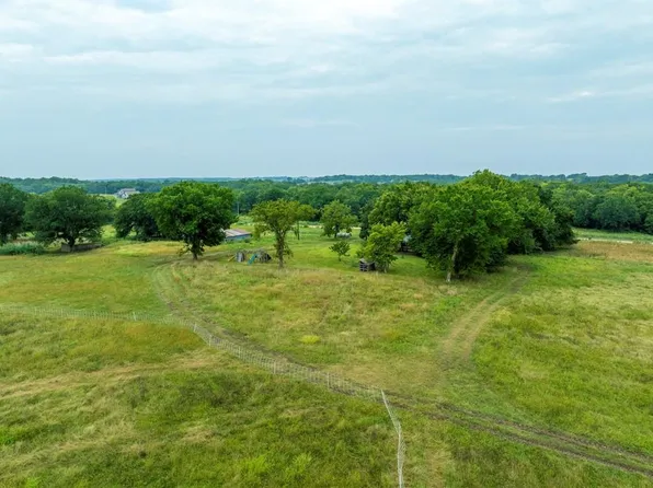 20 E 900th Rd, Baldwin City, KS 66006