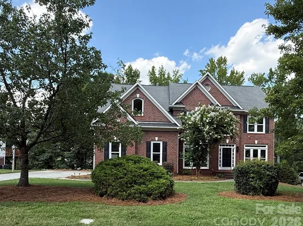 2421 Arden Gate Ln, Charlotte, NC 28262