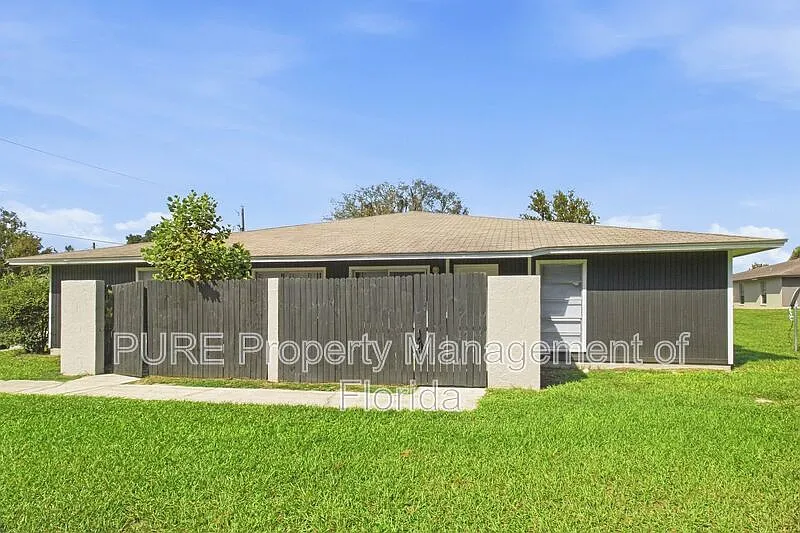 2 bed, 2.0 bath, $1,159 — Photo 2