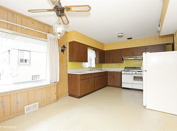 3rd image of 1247 Cleveland Ave #O